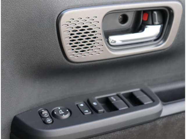 ホンダ Ｎ　ＢＯＸ カスタム ６６０ ターボ R6年 (関東) 99
