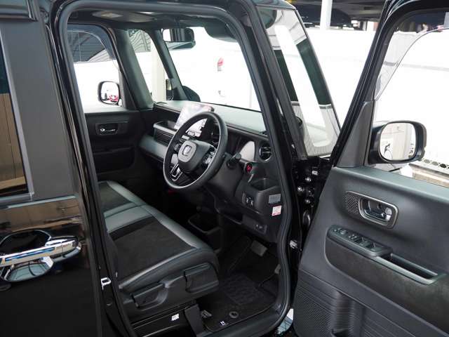 ホンダ Ｎ　ＢＯＸ カスタム ６６０ ターボ R6年 (東海) 99