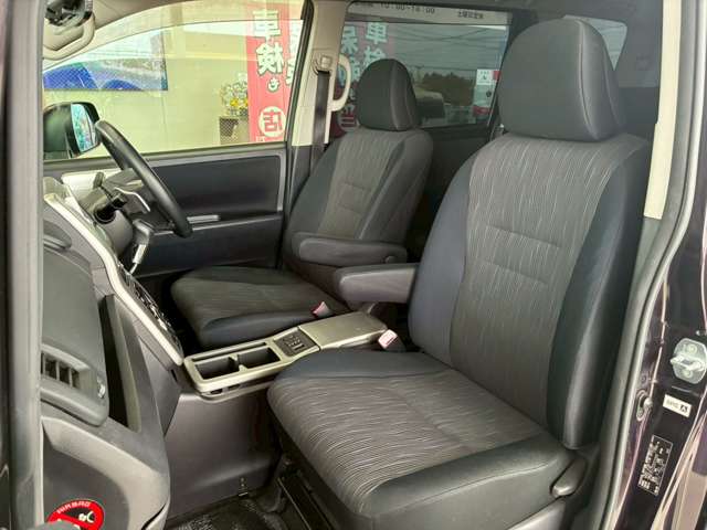 トヨタ ヴォクシー ２．０ ＺＳ H22年 (関東) 99