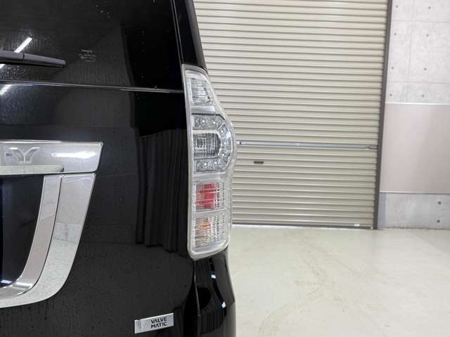 トヨタ ヴォクシー ２．０ ＺＳ 煌ＩＩＩ H25年 (東北) 99