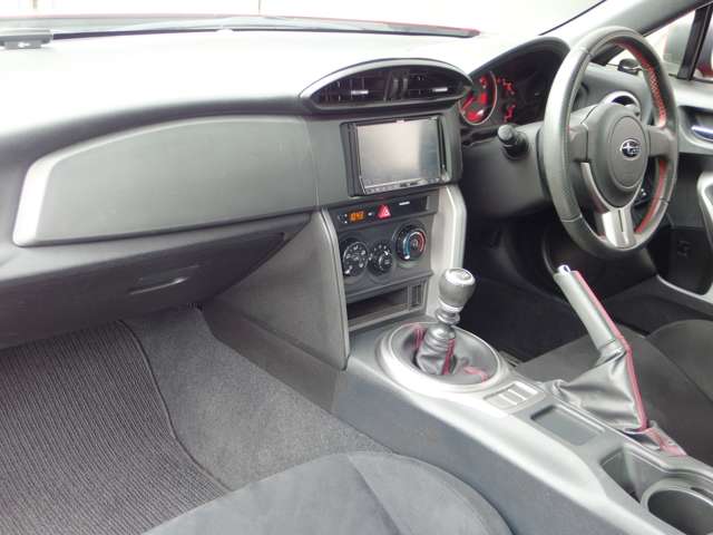 スバル ＢＲＺ ２．０ Ｒ H25年 (東海) 99