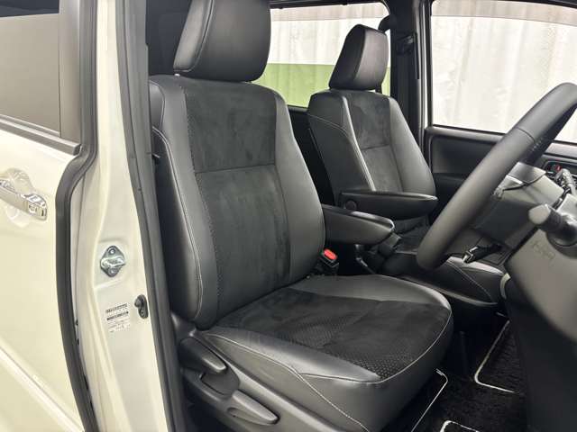 トヨタ ヴォクシー ２．０ ＺＳ 煌ＩＩＩ R4年 (近畿) 99