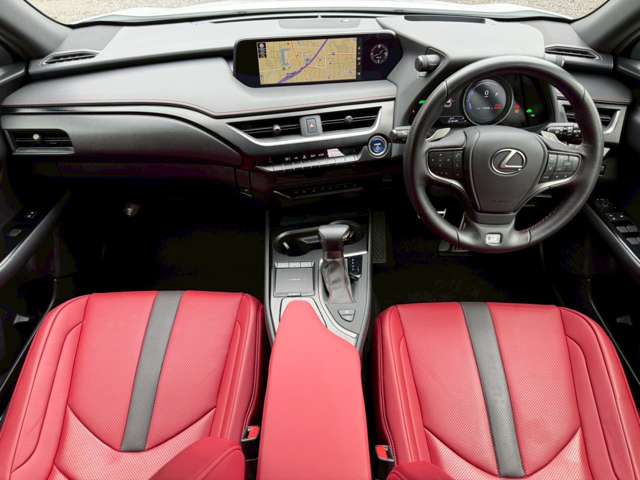 レクサス ＵＸ２５０ｈ ２５０Ｈ Ｆスポーツ ４ＷＤ R1年 (近畿) 99