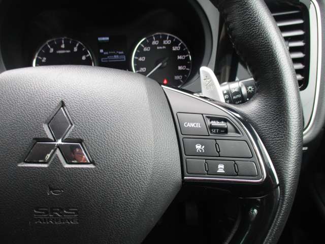 三菱 アウトランダー ２．４ ２４Ｇ ナビパッケージ ４ＷＤ H30年 (九州・沖縄) 99