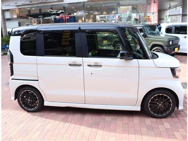 ホンダ Ｎ　ＢＯＸ カスタム ６６０ Ｌ ターボ コーディネートスタイル R5年 (関東) 99