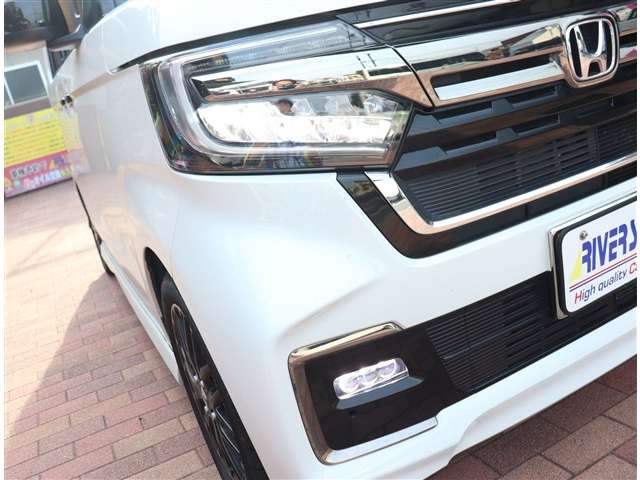 ホンダ Ｎ　ＢＯＸ カスタム ６６０ Ｌ ターボ コーディネートスタイル R5年 (関東) 99