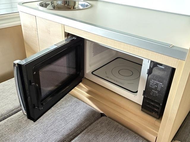トヨタ ハイエースバン ２．７ ＤＸ ワイド スーパーロング ハイルーフ R3年 (中国) 99