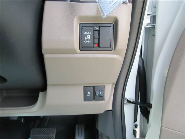 ホンダ Ｎ　ＢＯＸ ジョイ ６６０ モノトーン ４ＷＤ R8年 (東北) 99