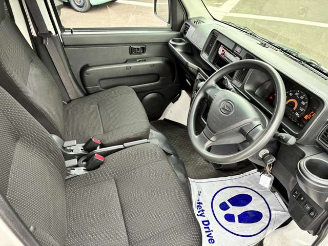 ダイハツ ハイゼットカーゴ ６６０ デラックス ＳＡＩＩＩ ハイルーフ ４ＷＤ R4年 (甲信越・北陸) 99