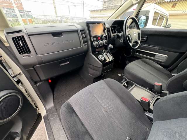 三菱 デリカ　Ｄ：５ ２．２ Ｄ パワーパッケージ ディーゼルターボ ４ＷＤ H25年 (近畿) 99