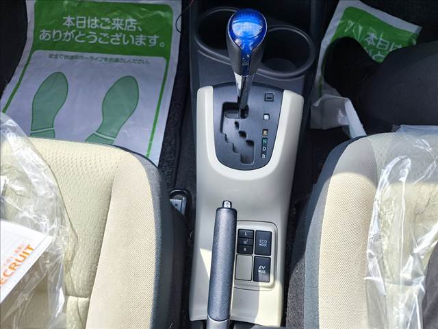 トヨタ アクア １．５ Ｓ H24年 (関東) 99