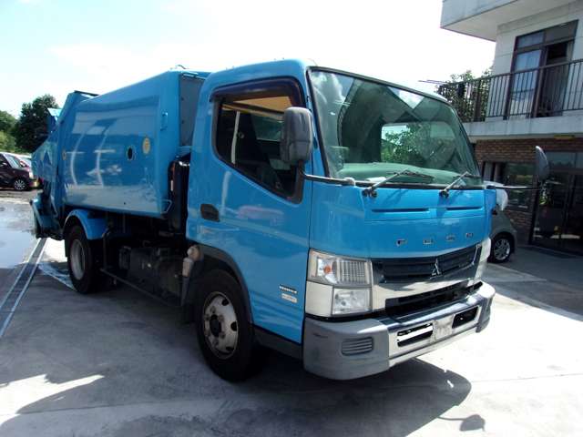 三菱フソウ キャンター プレス式パッカー車５．９立米ＡＴ H24年 (関東) 99