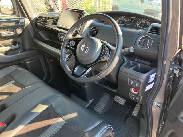 ホンダ Ｎ　ＢＯＸ カスタム ６６０ Ｌ ターボ R3年 (東海) 99