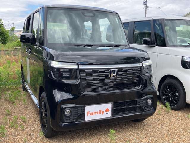 ホンダ Ｎ　ＢＯＸ カスタム ６６０ ブラック スタイル R8年 (東海) 99