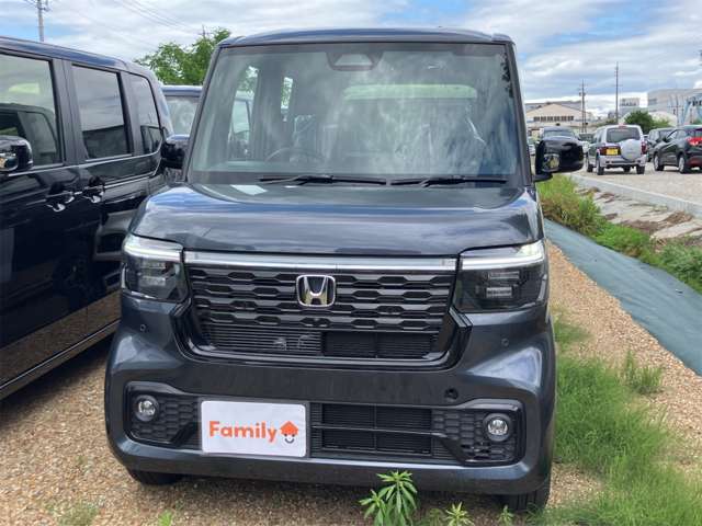 ホンダ Ｎ　ＢＯＸ カスタム ６６０ ブラック スタイル R8年 (東海) 99