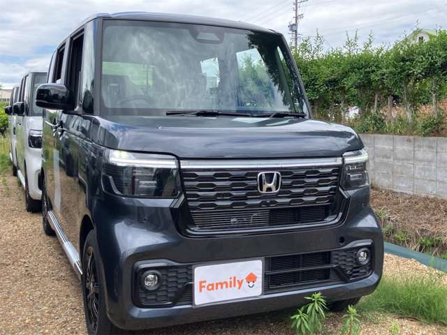 ホンダ Ｎ　ＢＯＸ カスタム ６６０ ブラック スタイル R8年 (東海) 99