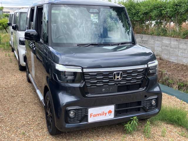 ホンダ Ｎ　ＢＯＸ カスタム ６６０ ブラック スタイル R8年 (東海) 99
