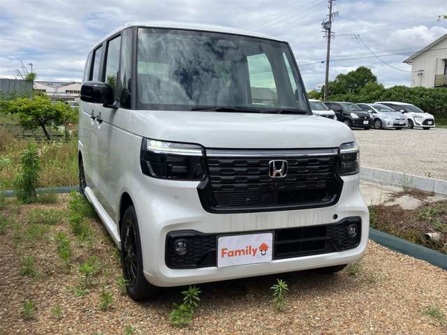 ホンダ Ｎ　ＢＯＸ カスタム ６６０ ブラック スタイル R8年 (東海) 99