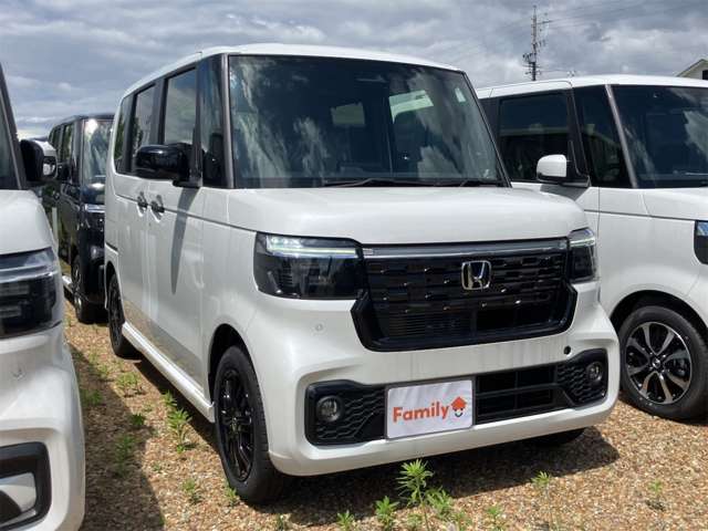 ホンダ Ｎ　ＢＯＸ カスタム ６６０ ブラック スタイル R8年 (東海) 99