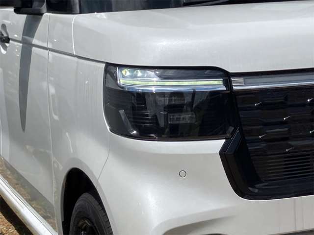 ホンダ Ｎ　ＢＯＸ カスタム ６６０ ブラック スタイル R8年 (東海) 99