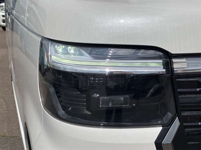 ホンダ Ｎ　ＢＯＸ カスタム ６６０ コーディネートスタイル ２トーン R8年 (東海) 99