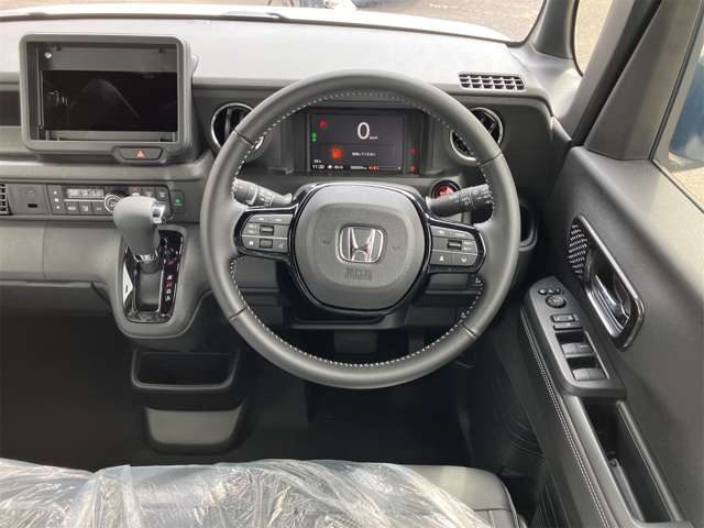 ホンダ Ｎ　ＢＯＸ カスタム ６６０ コーディネートスタイル ２トーン R8年 (東海) 99