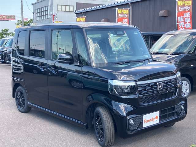 ホンダ Ｎ　ＢＯＸ カスタム ６６０ ブラック スタイル R8年 (東海) 99