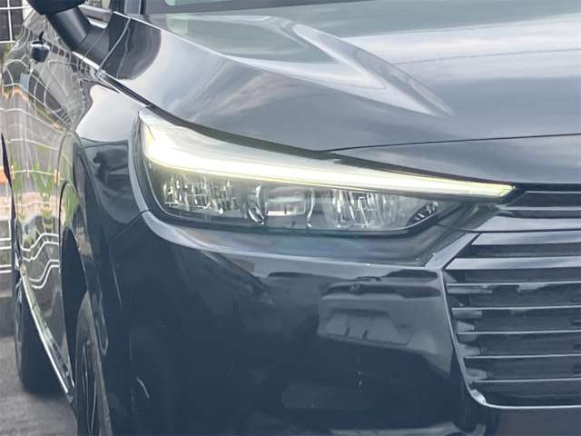 ホンダ ヴェゼル １．５ Ｅ：ＨＥＶ Ｚ R8年 (東海) 99