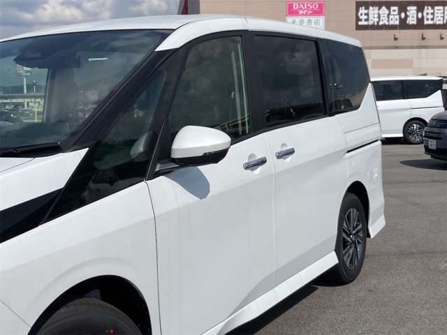 日産 セレナ １．４ Ｅ－ＰＯＷＥＲ ハイウェイスターＶ R8年 (東海) 99