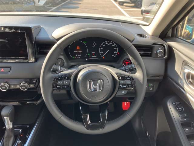 ホンダ ヴェゼル １．５ Ｅ：ＨＥＶ Ｚ R7年 (東海) 99