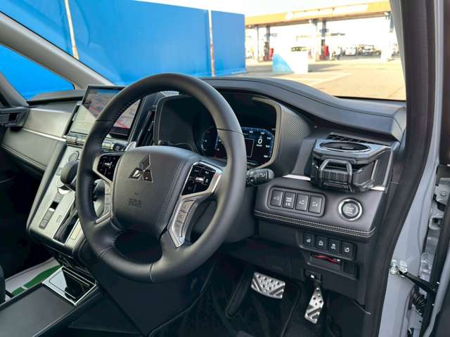 三菱 デリカ　Ｄ：５ ２．２ Ｇ ディーゼルターボ ４ＷＤ R8年 (近畿) 99