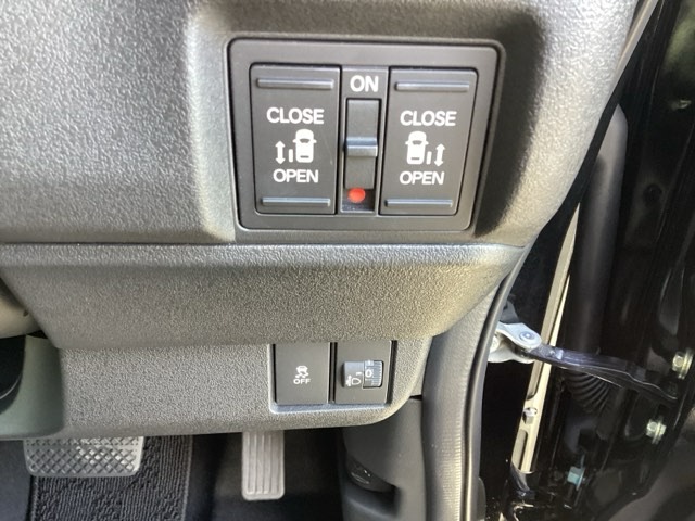 ホンダ Ｎ　ＢＯＸ カスタム ６６０ R7年 (近畿) 99