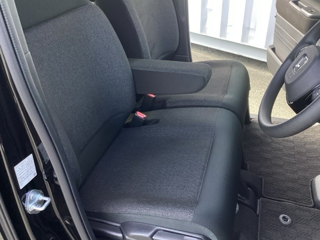 ホンダ Ｎ　ＢＯＸ カスタム ６６０ R7年 (近畿) 99