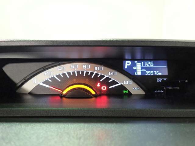トヨタ ピクシス　メガ ６６０ Ｄ ＳＡＩＩＩ R4年 (近畿) 99