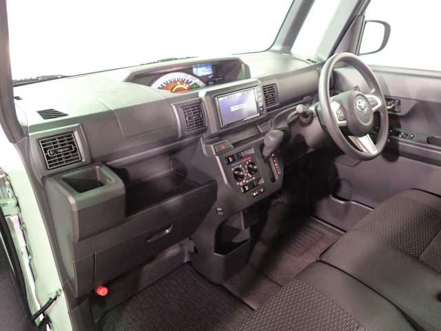 トヨタ ピクシス　メガ ６６０ Ｄ ＳＡＩＩＩ R4年 (近畿) 99