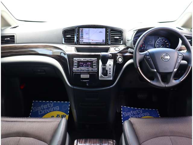 日産 エルグランド ２．５ ２５０ハイウェイスターＳ アーバンクロム H28年 (関東) 99