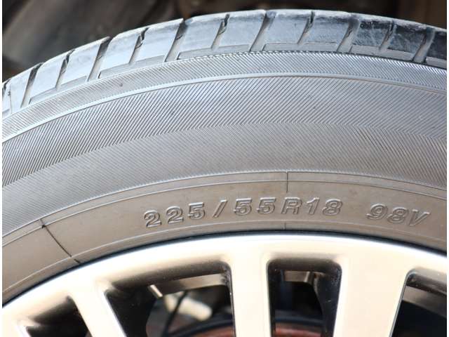 日産 エルグランド ２．５ ２５０ハイウェイスターＳ アーバンクロム H28年 (関東) 99