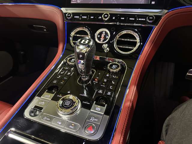 ベントレー コンチネンタルＧＴコンバーチブル ６．０ ４ＷＤ R3年 (関東) 99