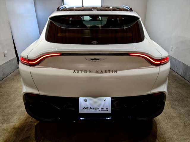 アストンマーティン ＤＢＸ ４．０ ４ＷＤ R3年 (関東) 99
