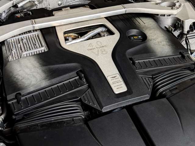 アストンマーティン ＤＢＸ ４．０ ４ＷＤ R3年 (関東) 99