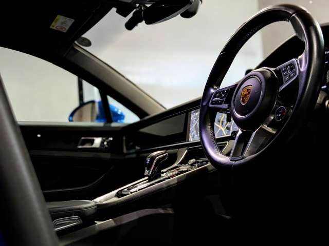 ポルシェ パナメーラ ４ Ｅハイブリッド ＰＤＫ ４ＷＤ H29年 (関東) 99