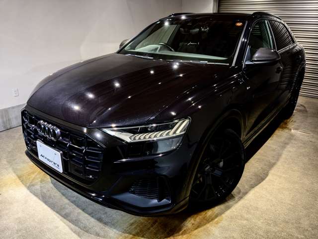 アウディ Ｑ８ ５５ ＴＦＳＩ クワトロ デビューパッケージ Ｓライン ４ＷＤ R1年 (関東) 99