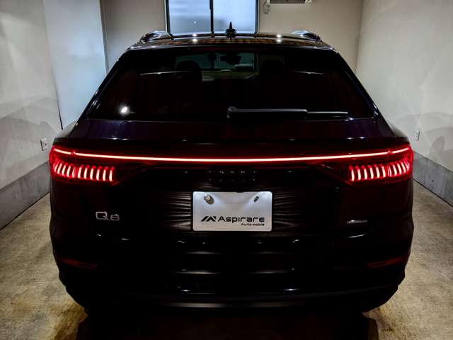 アウディ Ｑ８ ５５ ＴＦＳＩ クワトロ デビューパッケージ Ｓライン ４ＷＤ R1年 (関東) 99