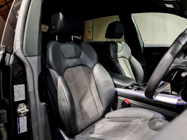アウディ Ｑ８ ５５ ＴＦＳＩ クワトロ デビューパッケージ Ｓライン ４ＷＤ R1年 (関東) 99