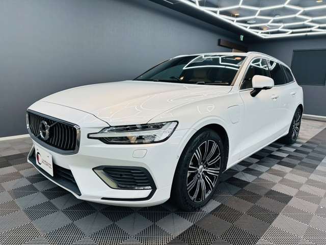 ボルボ Ｖ６０ Ｔ６ ツインエンジン ＡＷＤ モメンタム ４ＷＤ R2年 (関東) 99