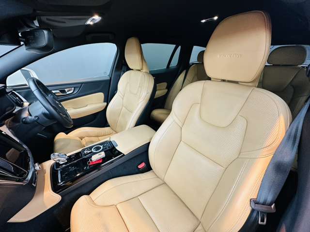 ボルボ Ｖ６０ Ｔ６ ツインエンジン ＡＷＤ モメンタム ４ＷＤ R2年 (関東) 99