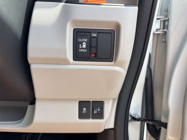 ホンダ Ｎ　ＢＯＸ ６６０ R8年 (近畿) 99