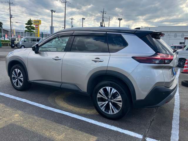 日産 エクストレイル １．５ Ｘ Ｅ－４ＯＲＣＥ ４ＷＤ R4年 (関東) 99