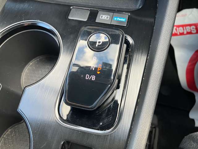 日産 エクストレイル １．５ Ｘ Ｅ－４ＯＲＣＥ ４ＷＤ R4年 (関東) 99