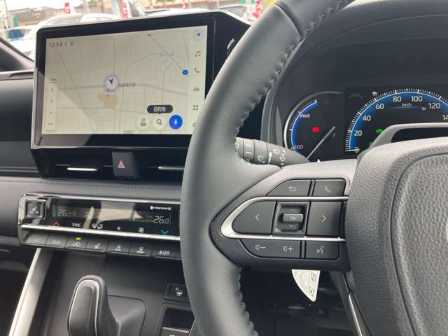 トヨタ ヴォクシー １．８ ハイブリッド Ｓ－Ｚ R8年 (関東) 99